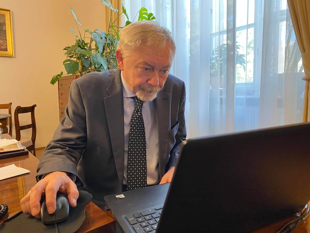High Quality Old man and computer Blank Meme Template