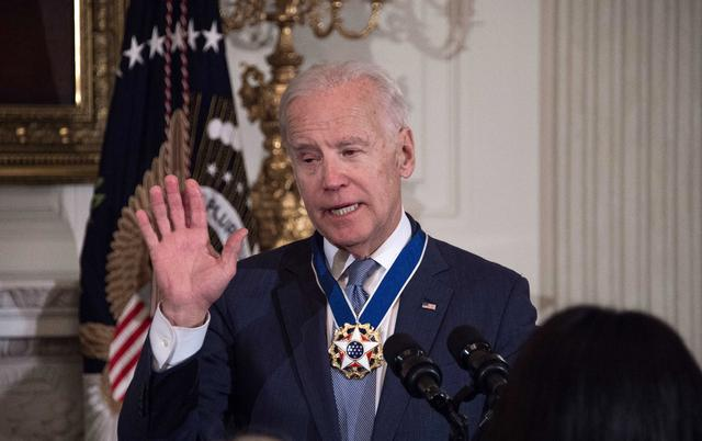 High Quality Biden Awards himself Presidential Medal of Freedom Blank Meme Template