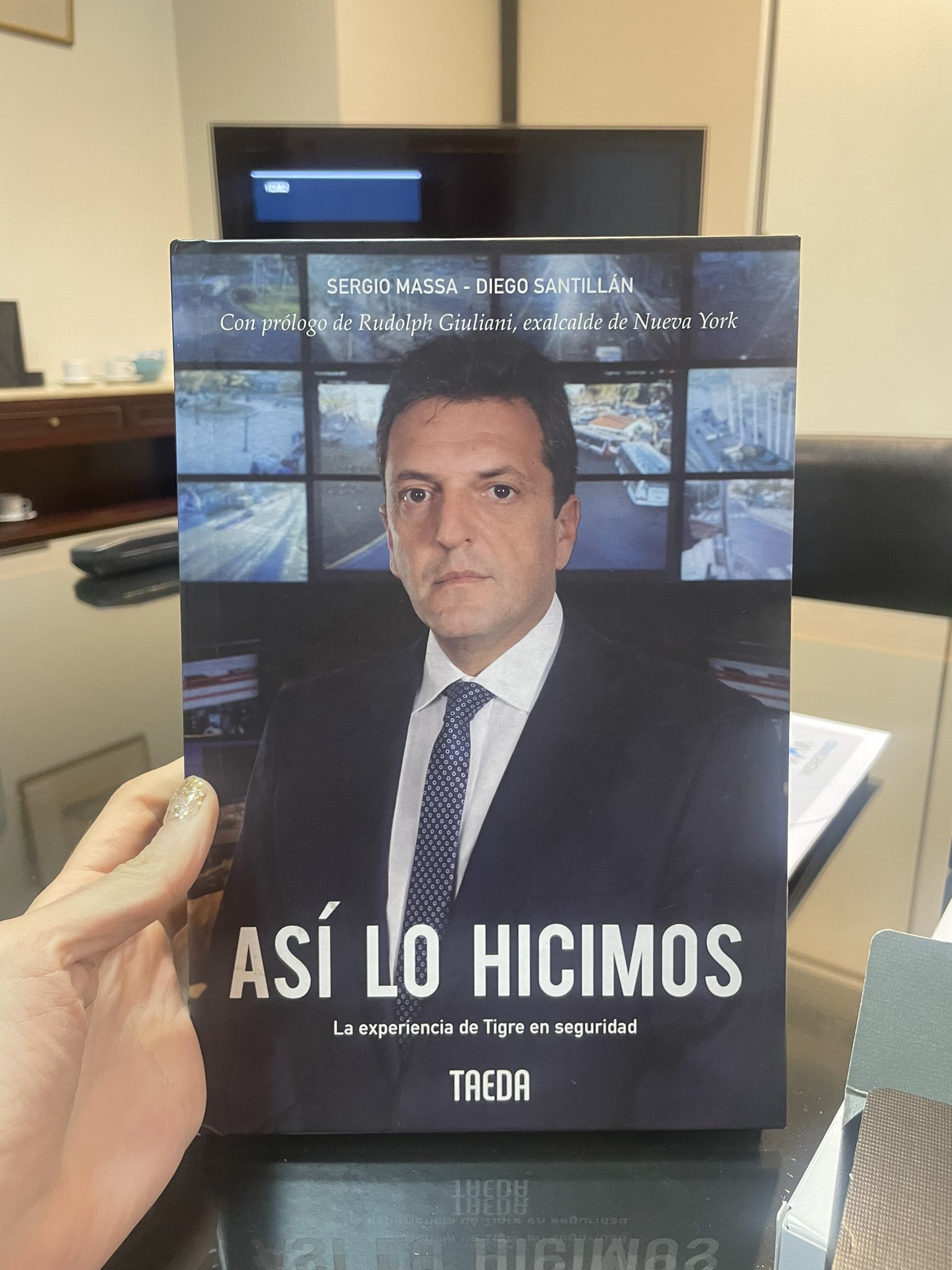 sergio massa asi lo hicimos Blank Meme Template