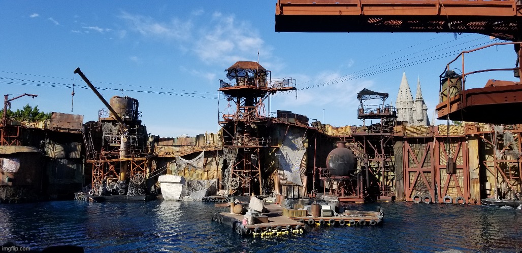 The Atoll of Waterworld | image tagged in universal studios | made w/ Imgflip meme maker