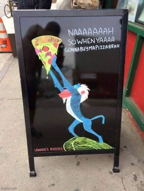 The Lion King pizza thing looks awesome and wholesome :) | image tagged in pizza,wholesome,wholesome content,the lion king,memes,funny | made w/ Imgflip meme maker