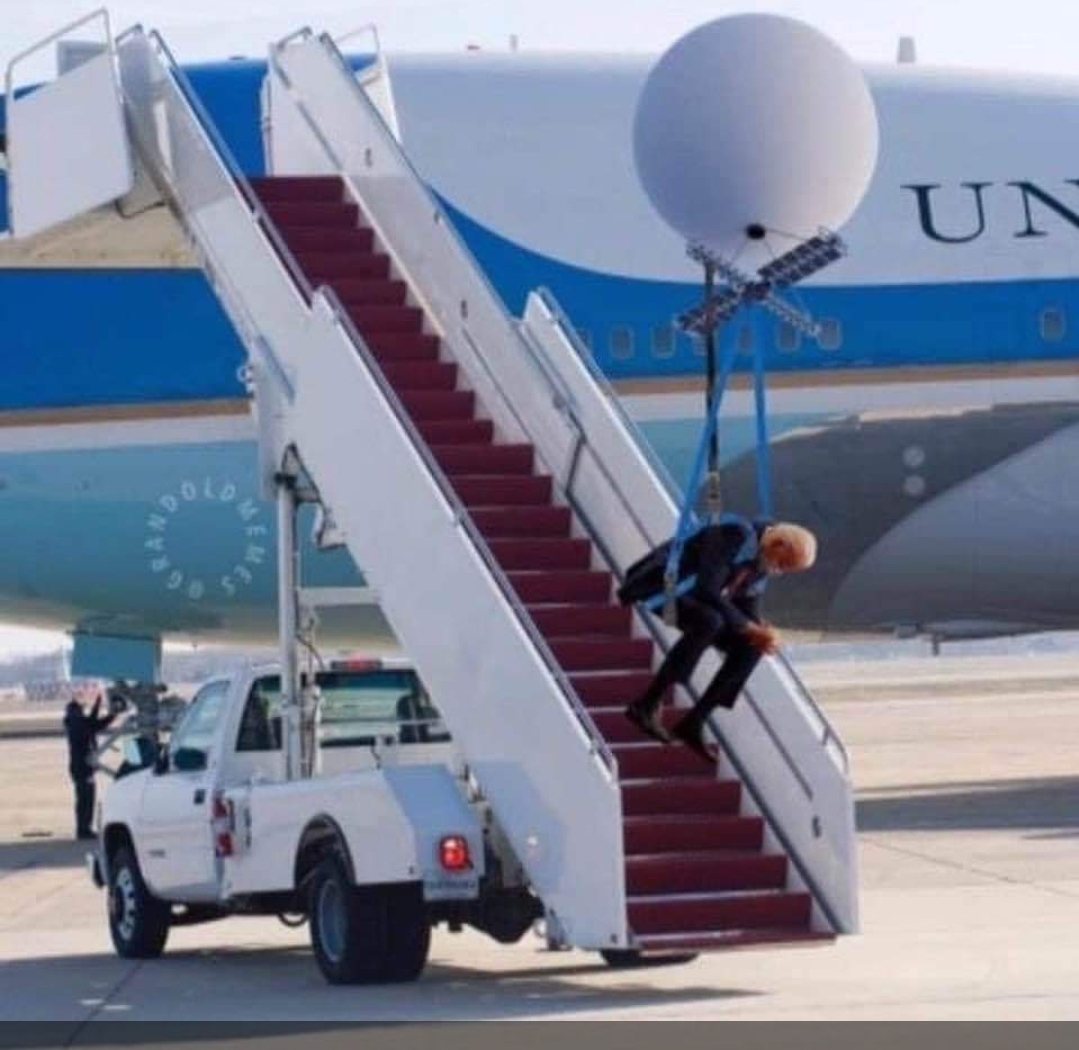 High Quality Biden and Balloon AF1 Blank Meme Template