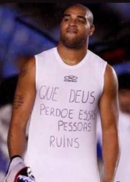 que deus perdoe essas pessoas ruins Blank Meme Template