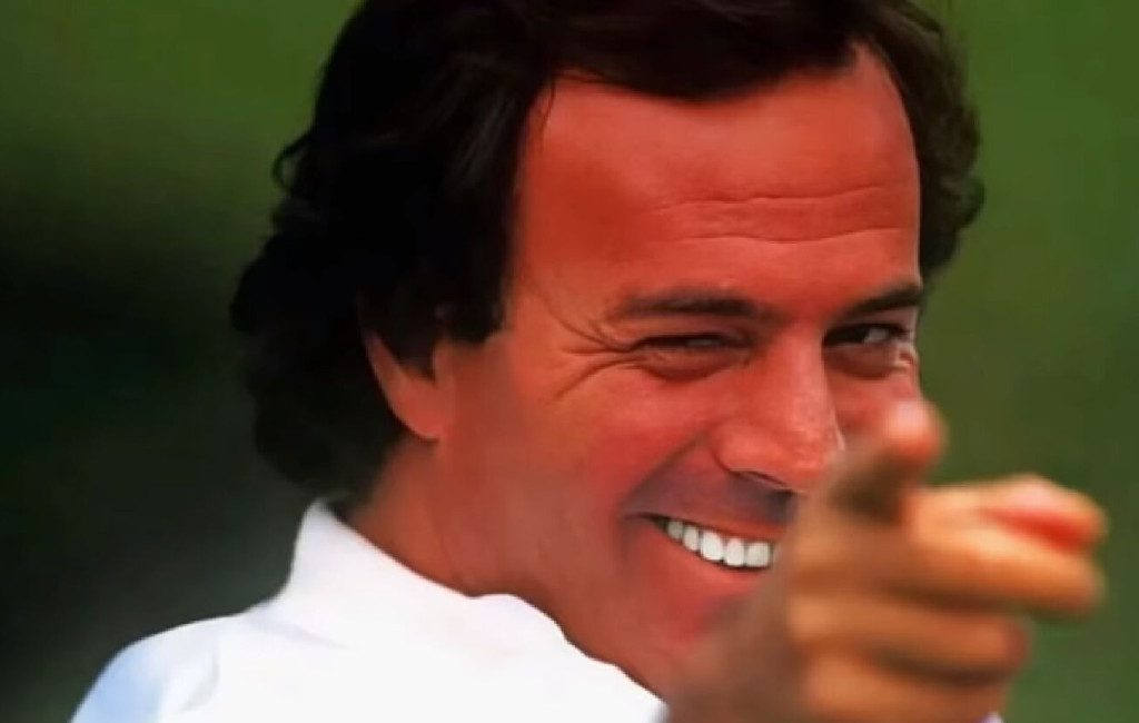 High Quality Julio Iglesias Blank Meme Template