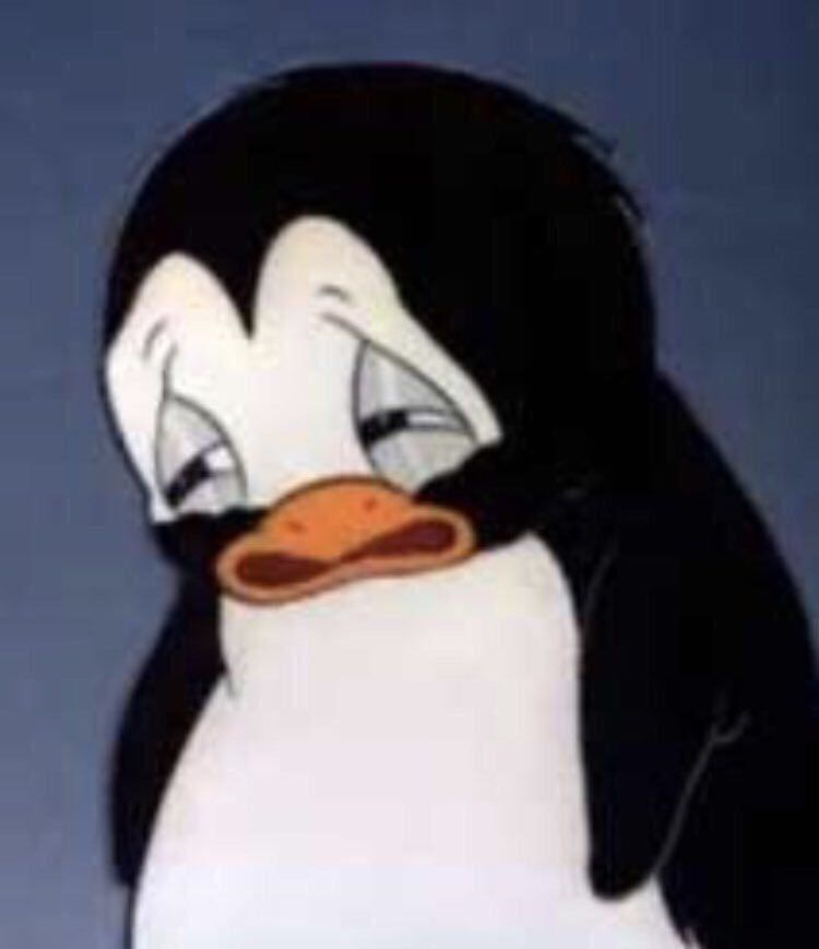 Pingüino llorando Blank Meme Template