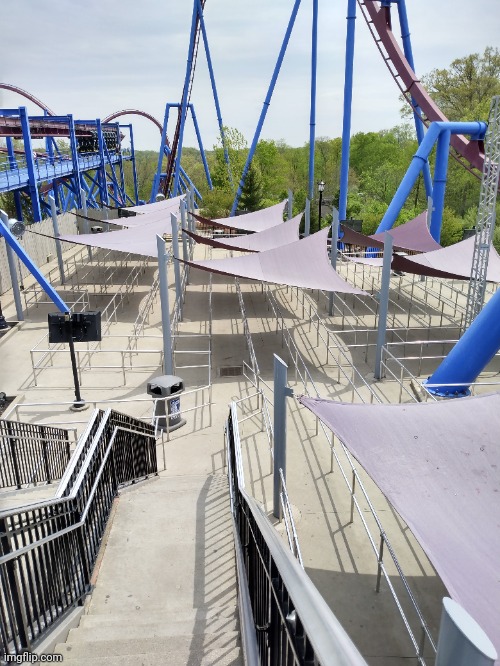 The empty line for Banshee at Kings Island when it broke down on Saturday | made w/ Imgflip meme maker