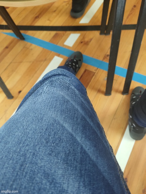 L E G (mod note: who tf cares about YOUR FEET) (second mod note:no one wanted to see your legs bro) (third mod note: fuck you) | made w/ Imgflip meme maker