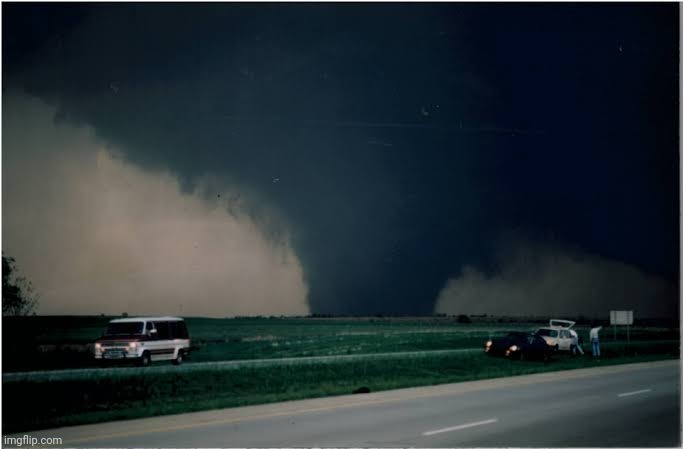 1997 Jarrell Texas F5 tornado, 27 dead, 18 injured | made w/ Imgflip meme maker