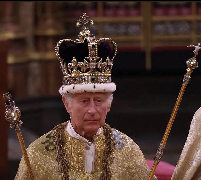 High Quality King Charles Crown Blank Meme Template