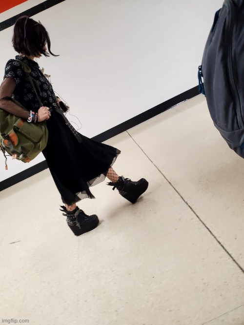 Emo girl | image tagged in emo girl | made w/ Imgflip meme maker