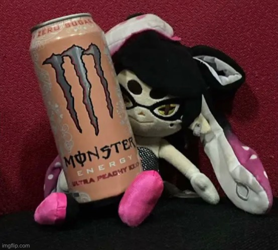 Callie with monster | image tagged in splatoon,memes | made w/ Imgflip meme maker