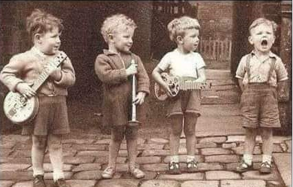 Los cantorcillos de Monserrat Blank Meme Template