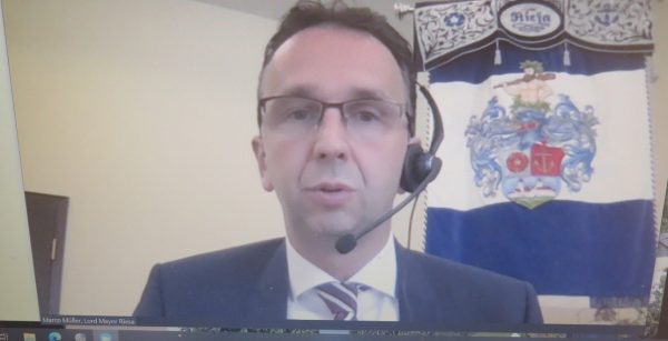 Marco Müller video Blank Meme Template