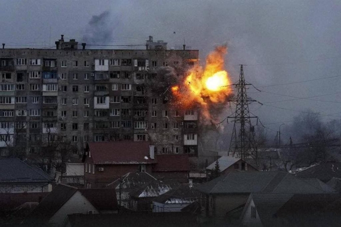 Russian tank shelling of Mariupol Blank Meme Template