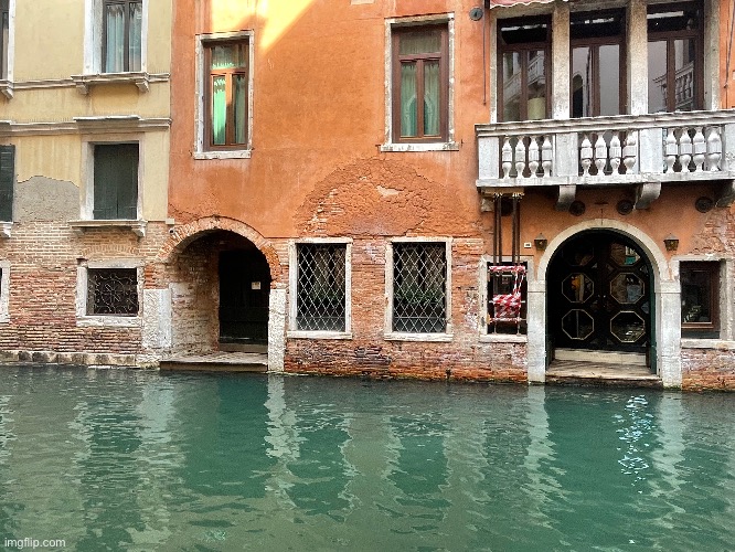 Average Entrance in Venice | image tagged in photos,italy | made w/ Imgflip meme maker