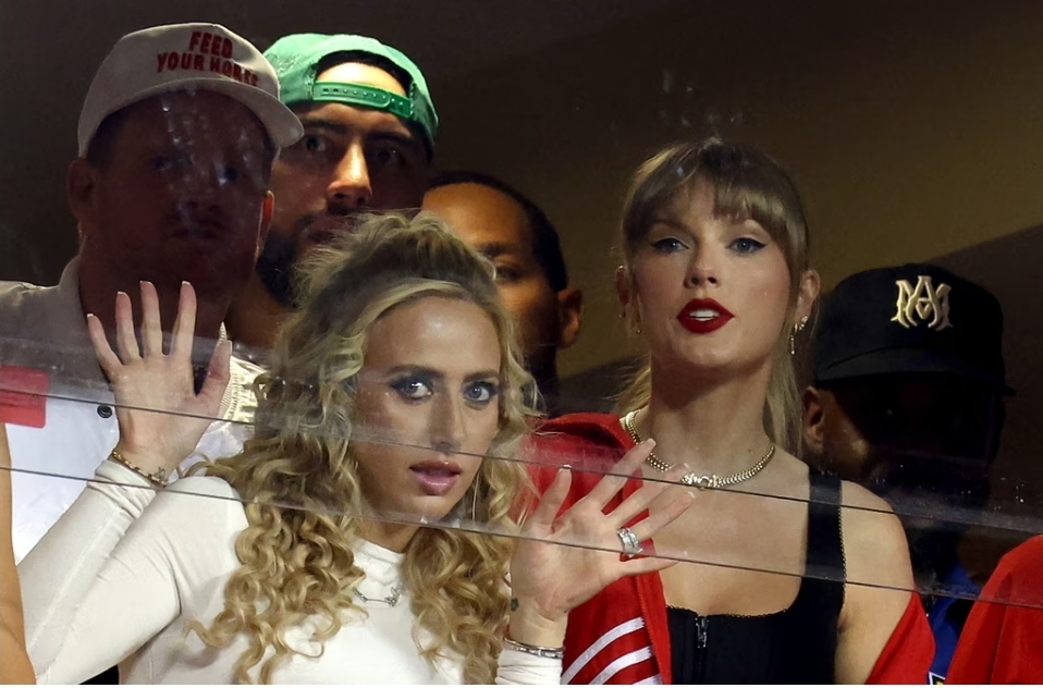 Tay Tay and Mrs mahomey Blank Meme Template