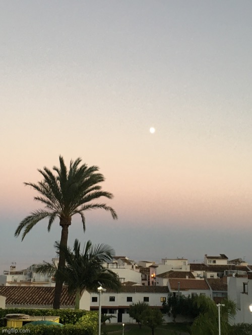 I live in Spain | image tagged in photography,sunset | made w/ Imgflip meme maker