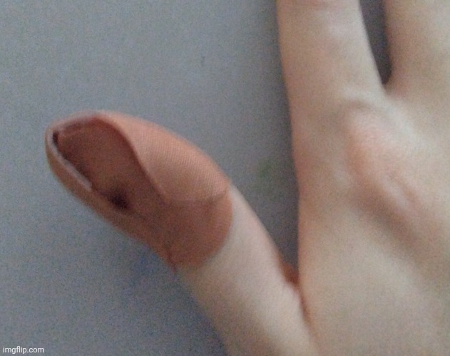 Hurt my thumb today | made w/ Imgflip meme maker