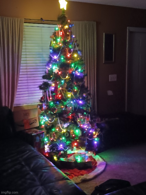 this is my christmas tree! rate it on a scale of 1-10 | made w/ Imgflip meme maker