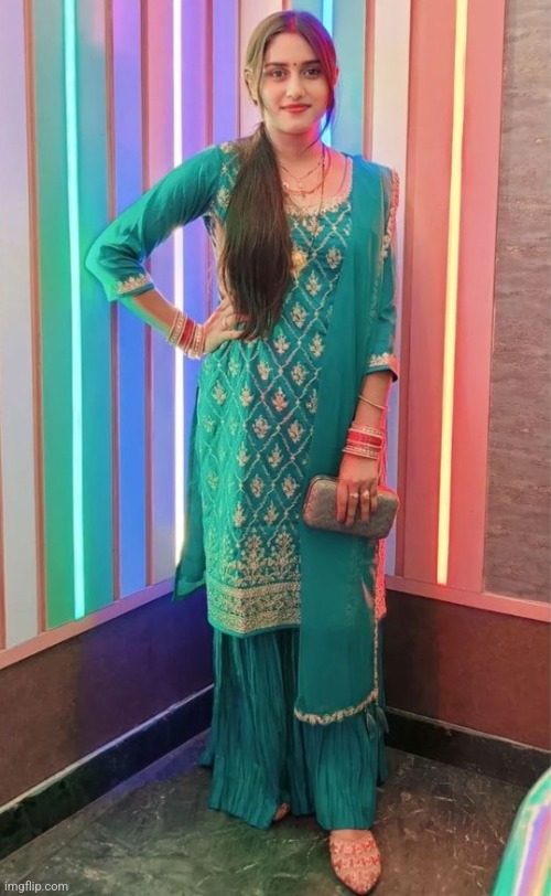 Hot indian girl | image tagged in hot indian girl | made w/ Imgflip meme maker