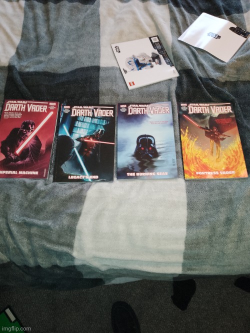 My star wars books are teh best | made w/ Imgflip meme maker