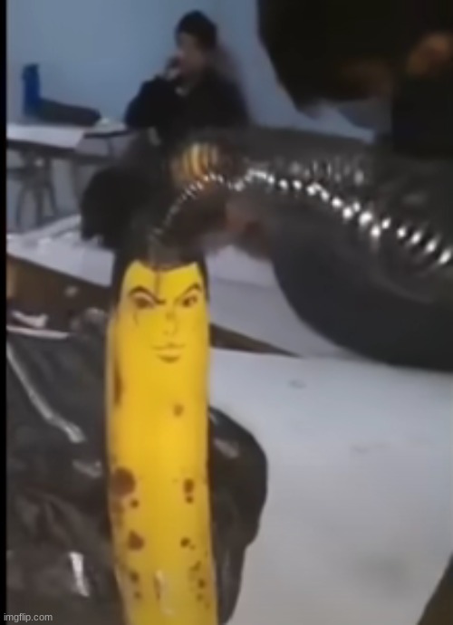 image tagged in jojo's bizarre adventure,banana | made w/ Imgflip meme maker