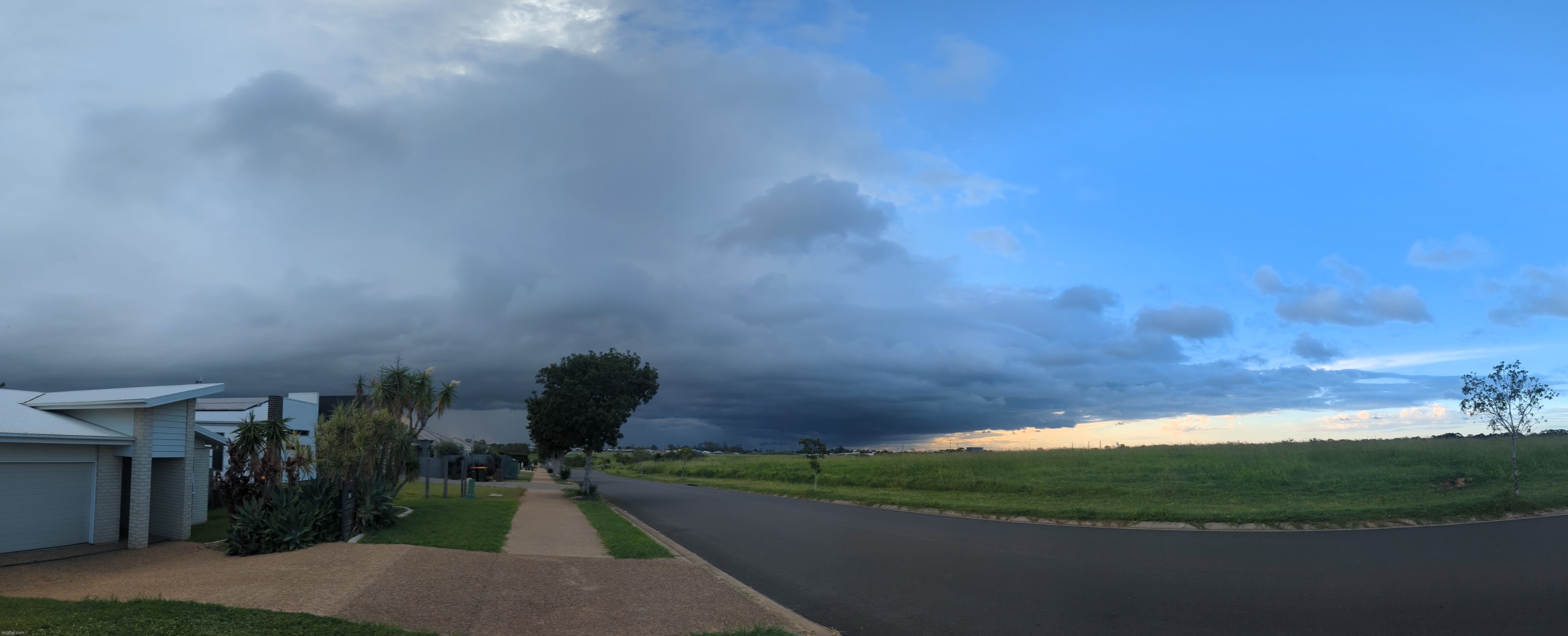 Gn chat, here's a photo of a storm | made w/ Imgflip meme maker