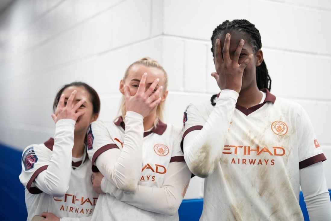 City 5 Blank Meme Template