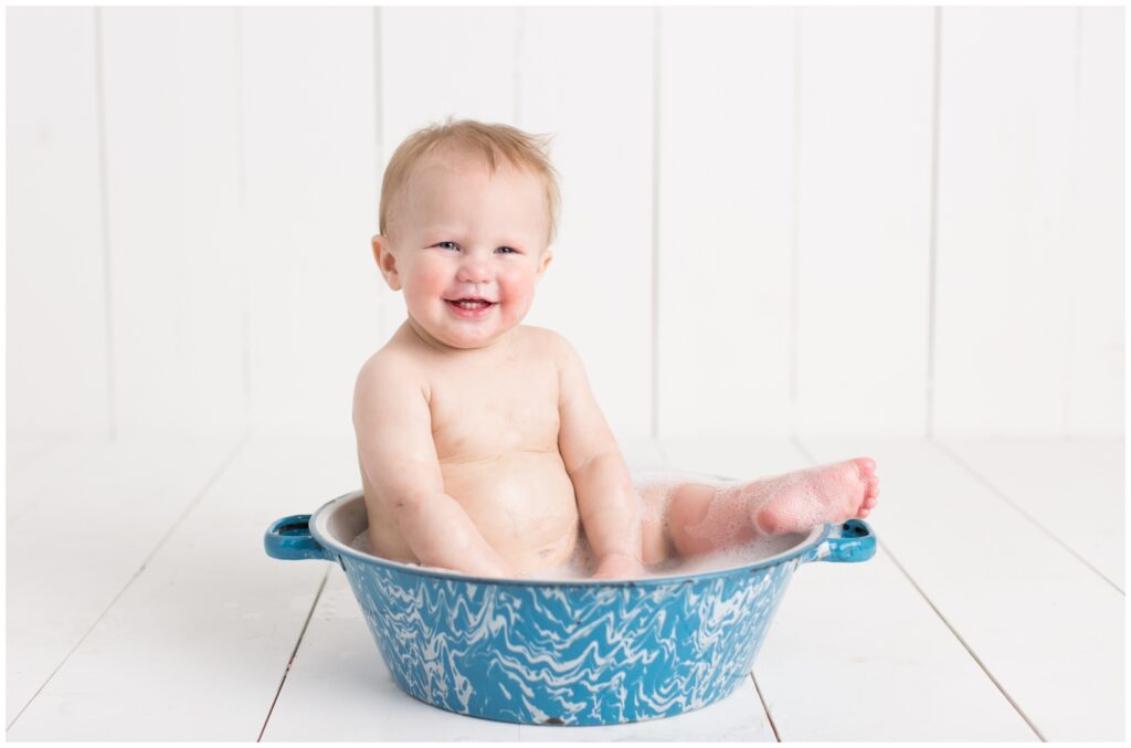 i fit owen in a bathtub Blank Meme Template