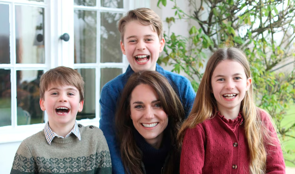 Kate Middleton Mother's Day photo with kids Blank Meme Template