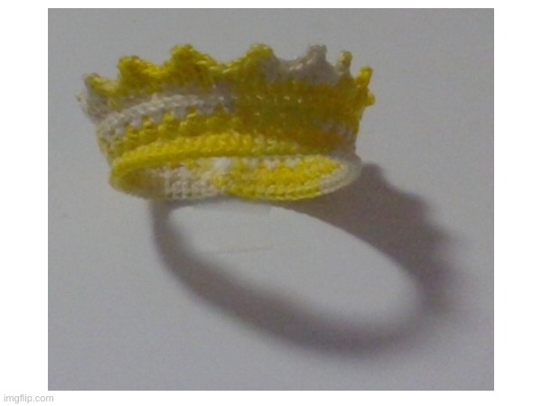 Crown | image tagged in crown,crochet | made w/ Imgflip meme maker