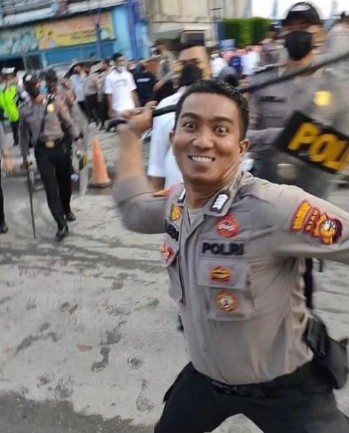 High Quality Police Beat Smile Blank Meme Template