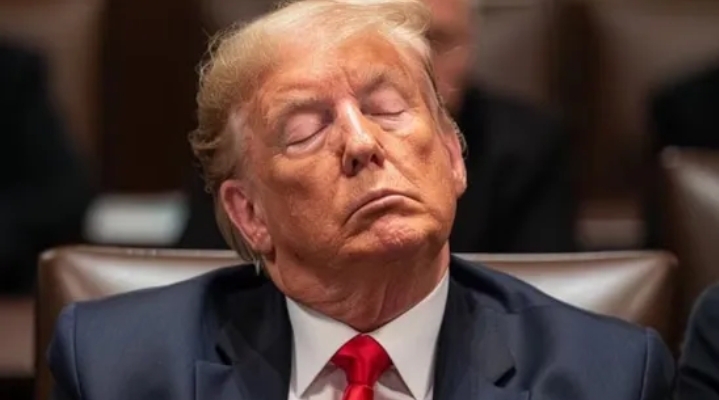 High Quality Sleepy Donald Trump Blank Meme Template