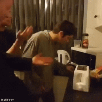 man explodes microwave - Imgflip
