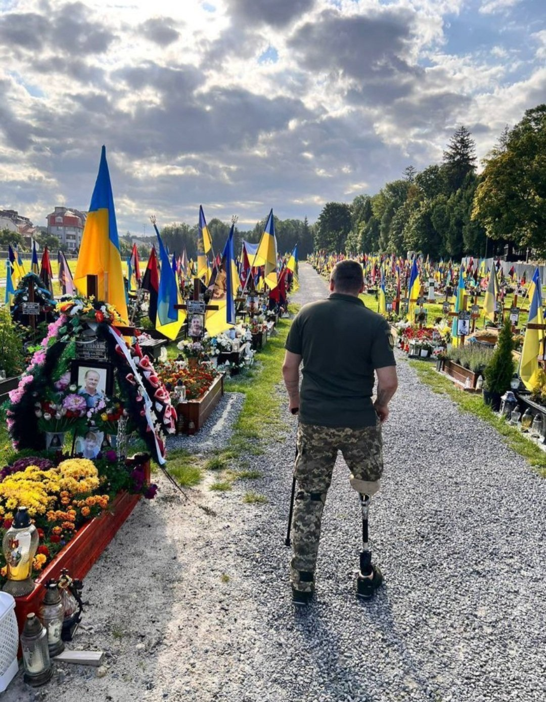 Ukraine_Graveyard Blank Meme Template