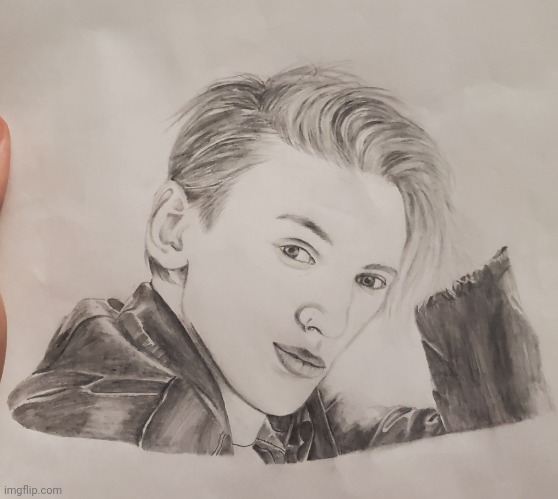 Younger Jamie Campbell-Bower drawing | image tagged in drawing,art,stranger things,blonde,model,teens | made w/ Imgflip meme maker