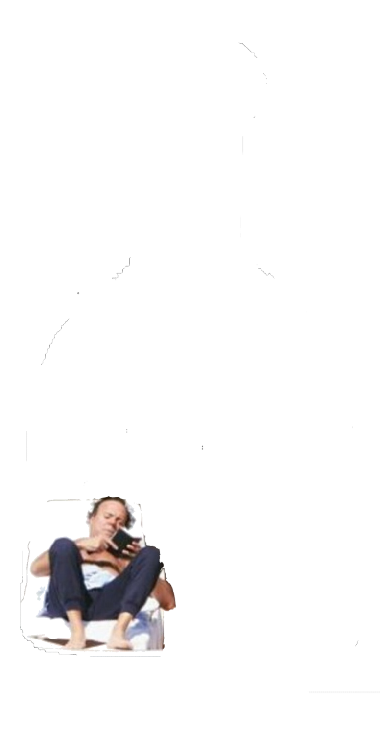Julio iglesias recostado en la playa gigante Blank Meme Template
