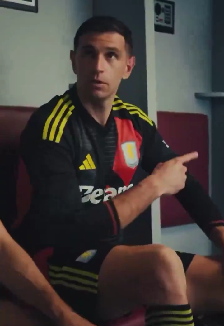 Dibu - Who's that? Blank Meme Template