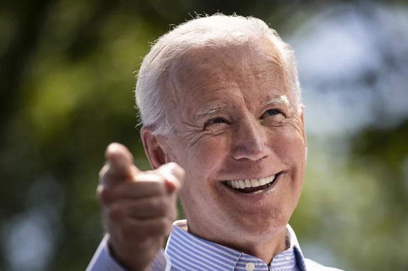 Biden pointing Blank Meme Template