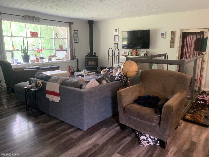 Living room | made w/ Imgflip meme maker