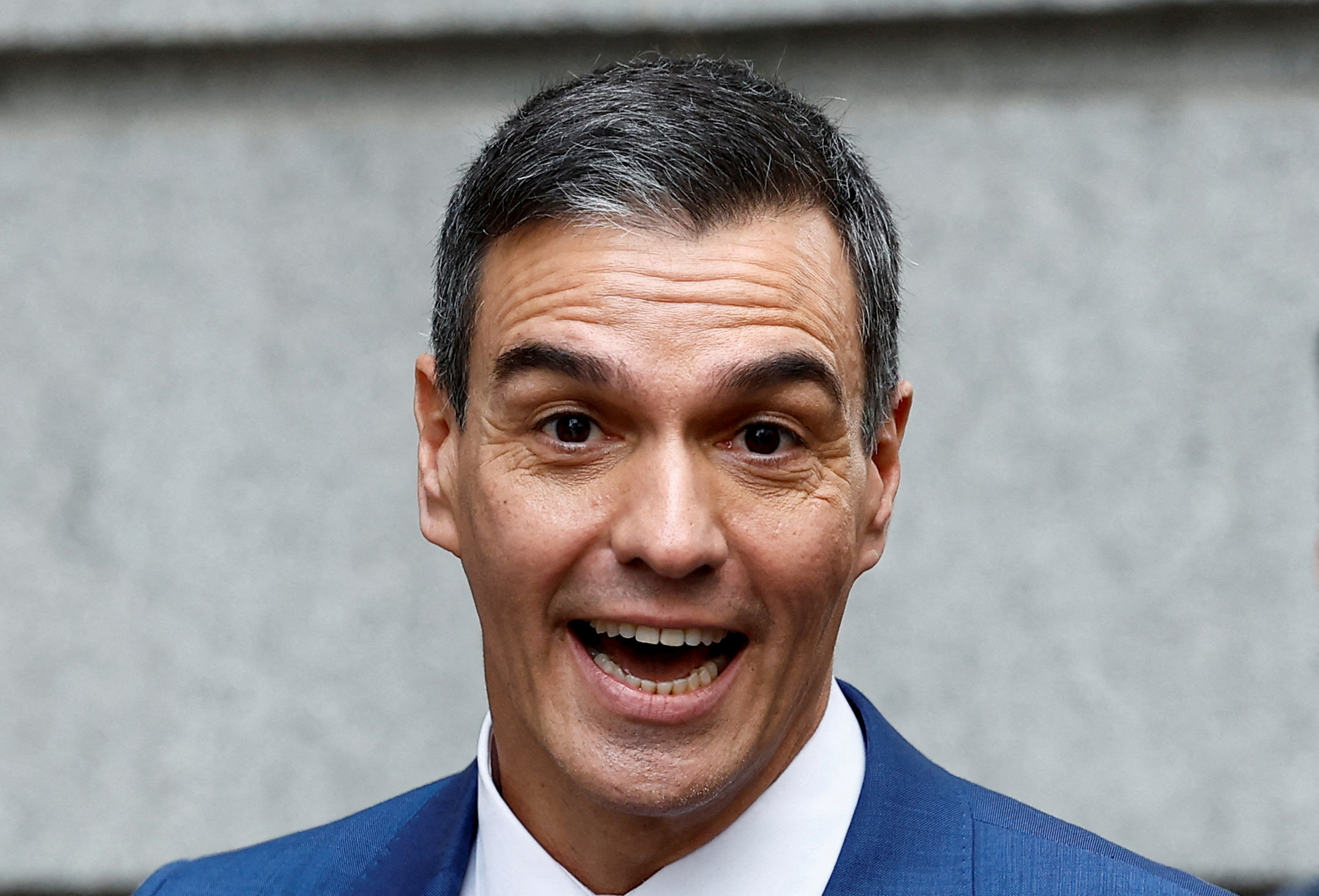 Pedro Sánchez Julio Iglesias Blank Meme Template
