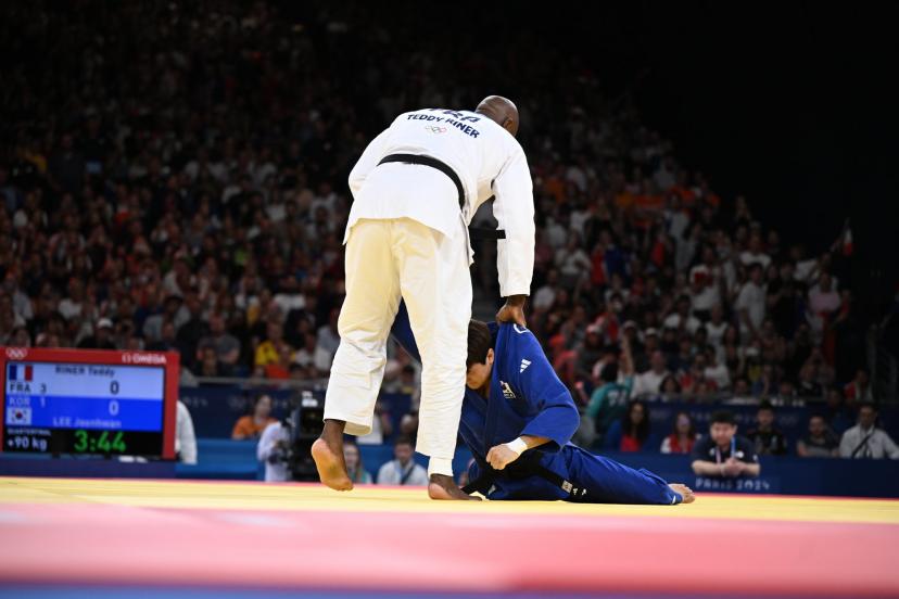 Teddy riner Blank Meme Template