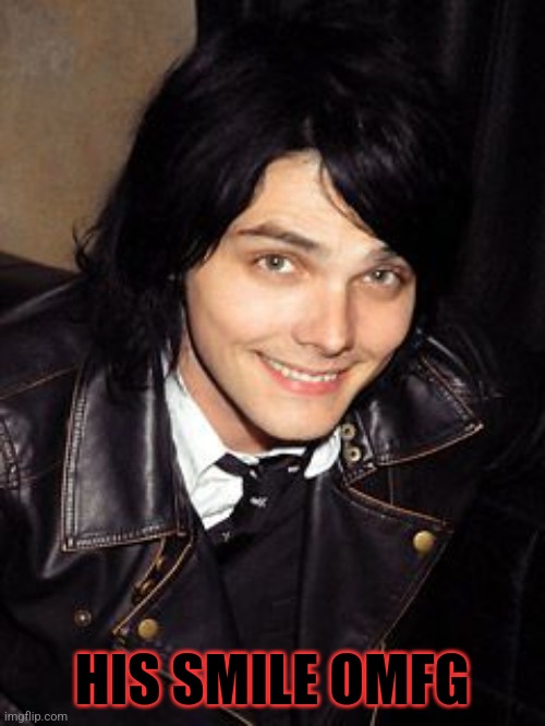 Gerard's smile | HIS SMILE OMFG | image tagged in gerard way | made w/ Imgflip meme maker