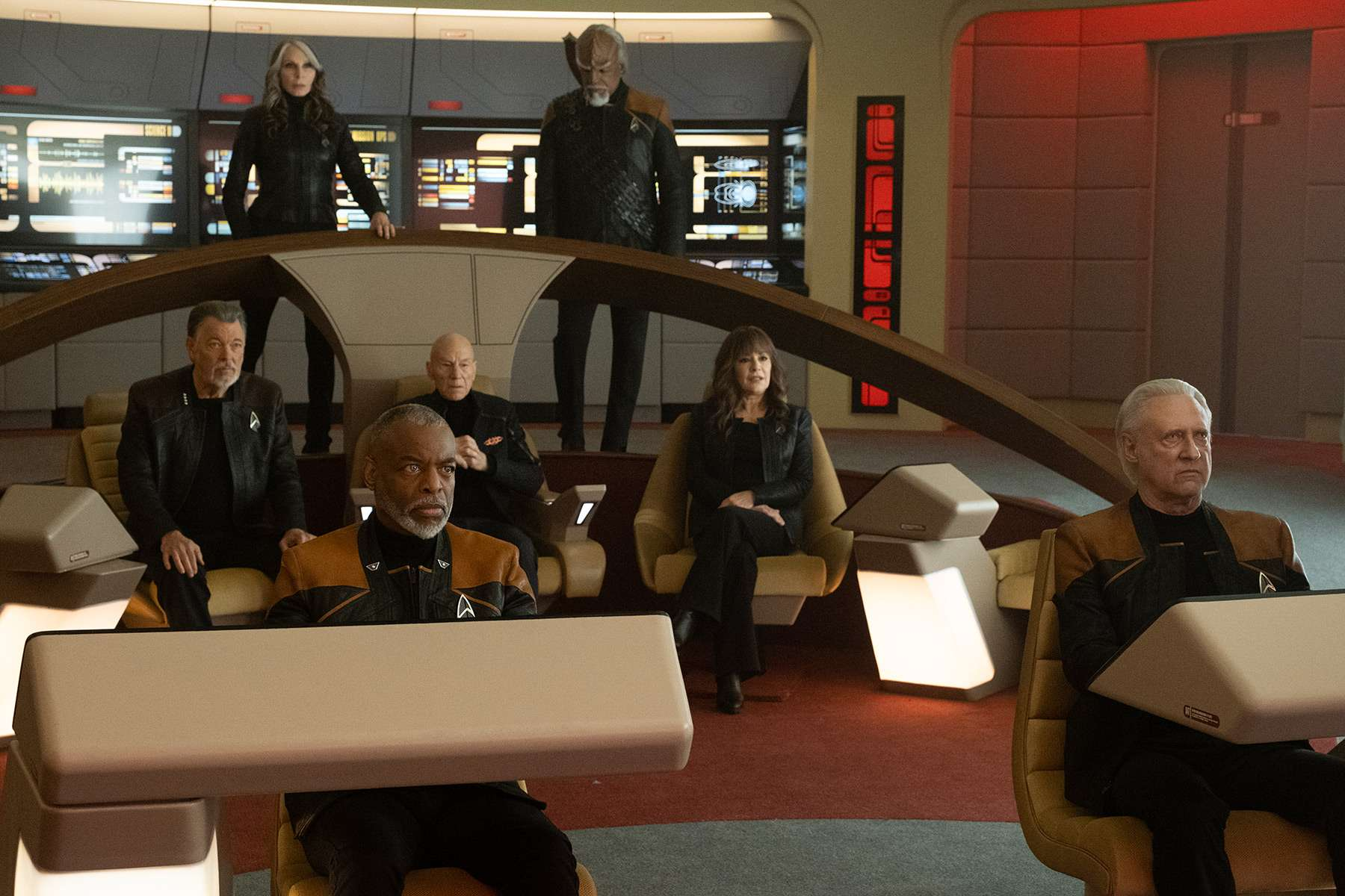 Star Trek Picard Bridge Scene. Blank Meme Template