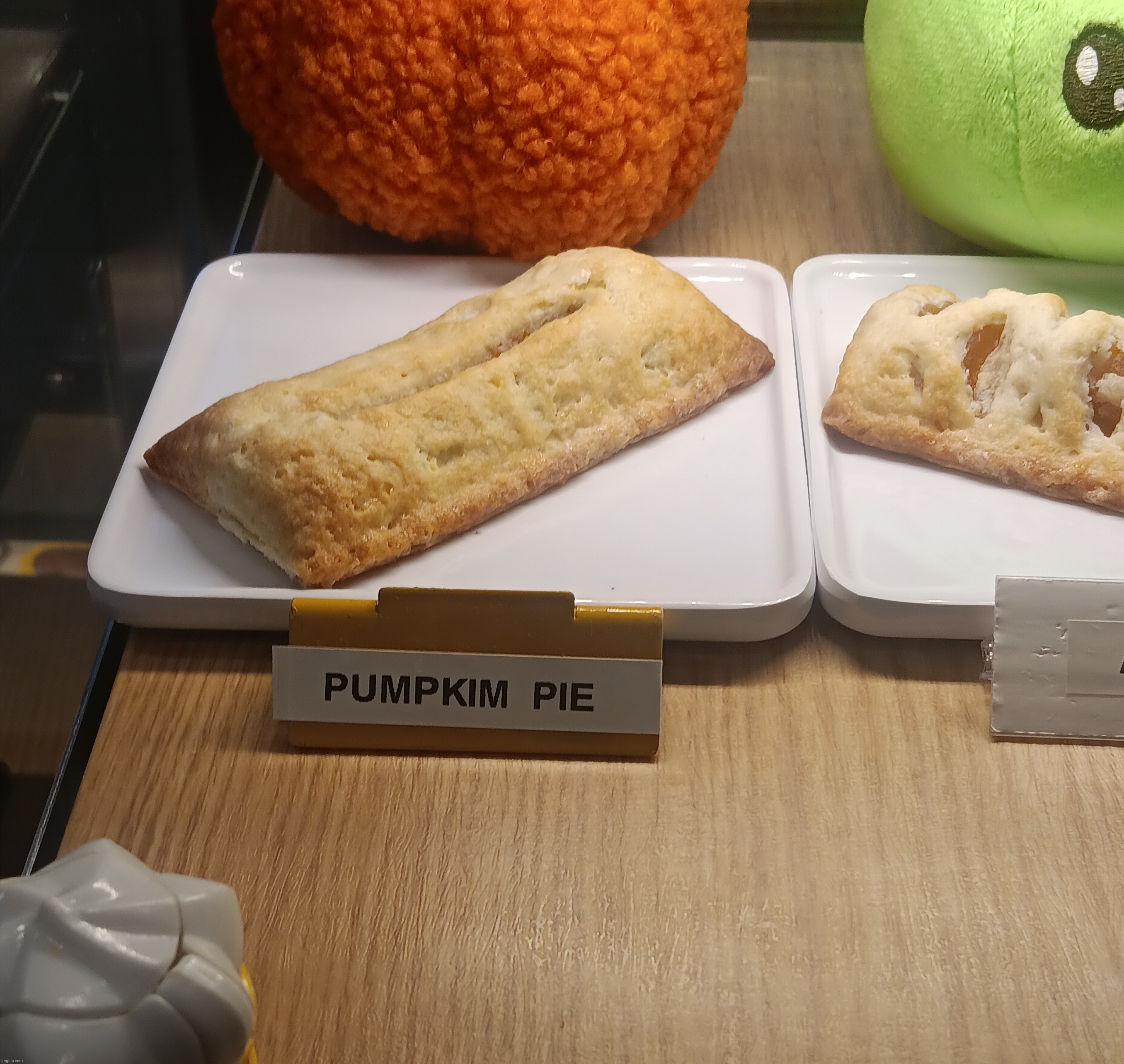 They spelled pumpkin wrong | made w/ Imgflip meme maker