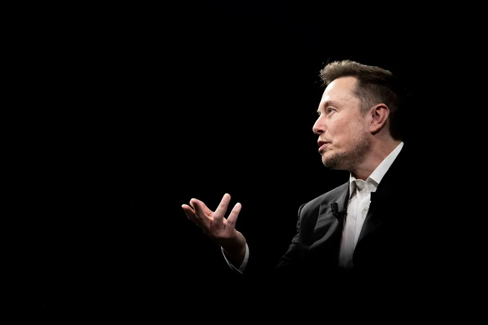 Musk the asshole Blank Meme Template