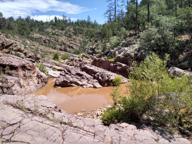 God Arizona can be so pretty (from hike this morning) | made w/ Imgflip meme maker