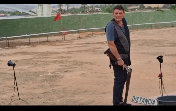 Pic...e marcato Blank Meme Template