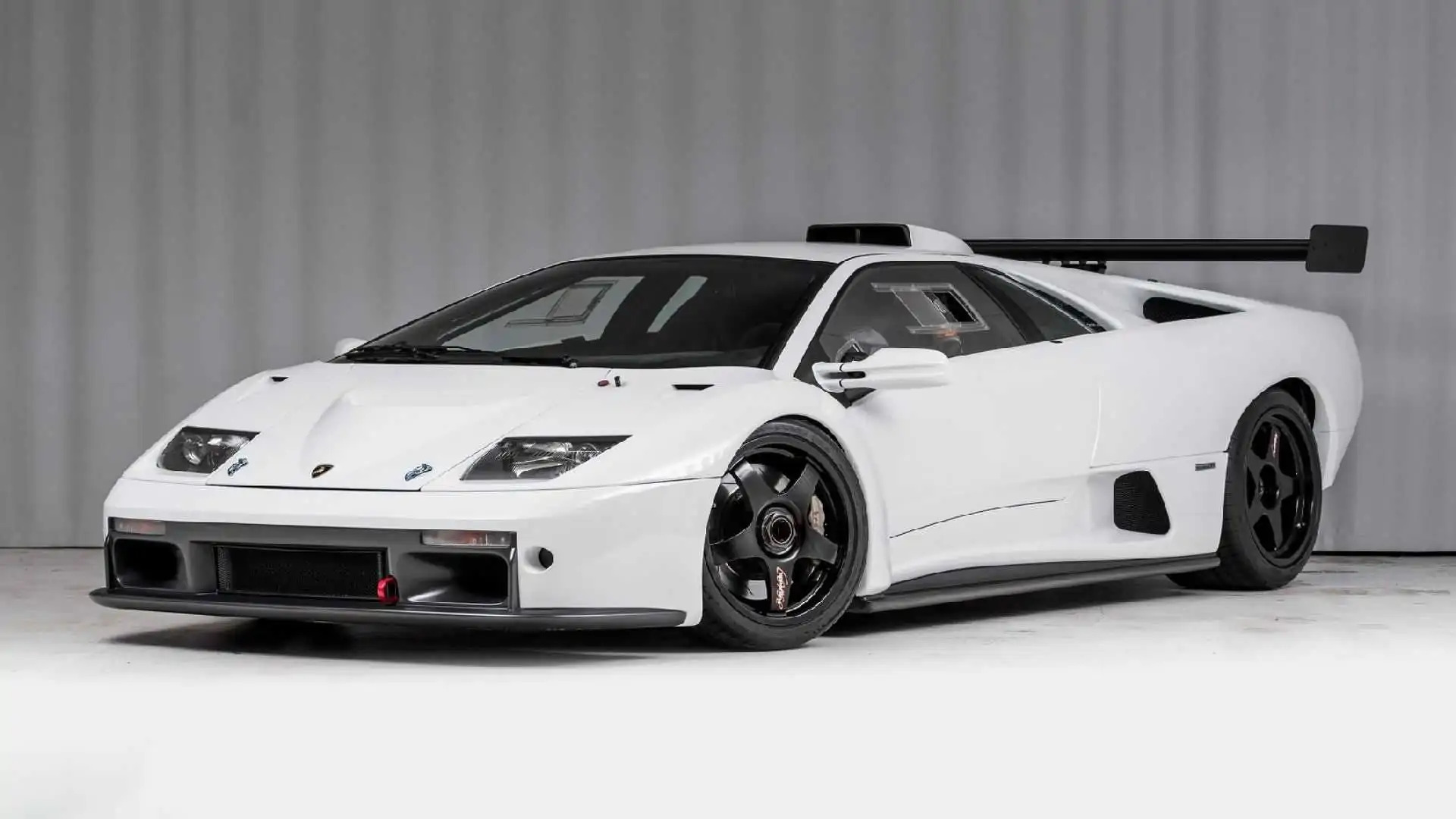 High Quality Lamborghini Diablo GTR Blank Meme Template