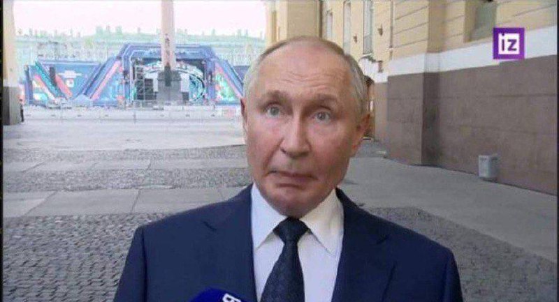 High Quality surprised putin Blank Meme Template